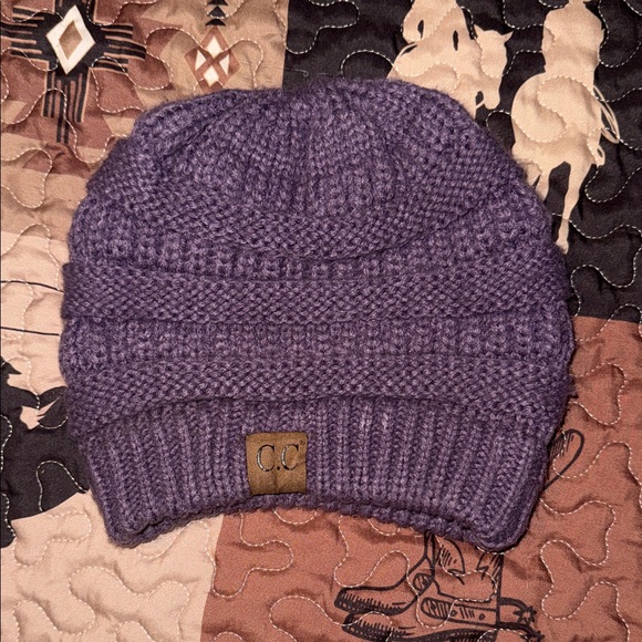 Accessories - Women’s CC beanie
